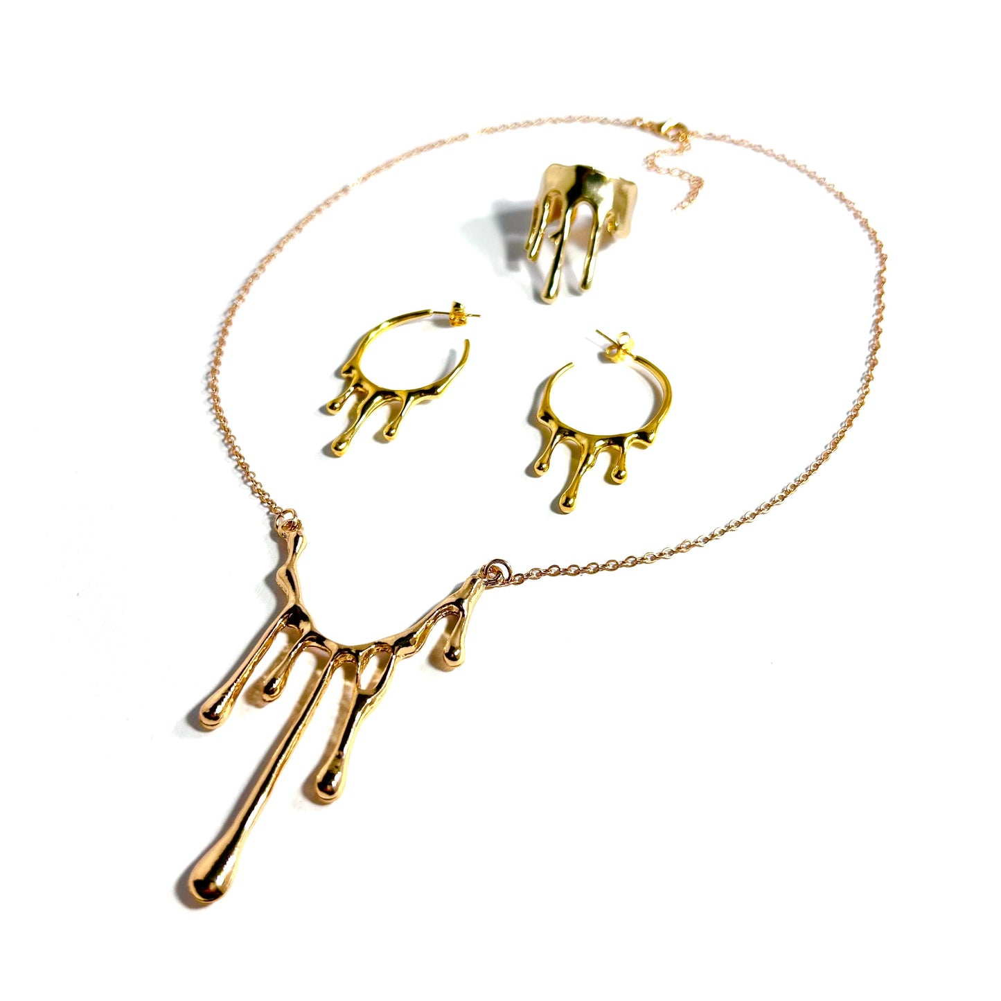 Dripping Metal Hoop Earrings in Gold