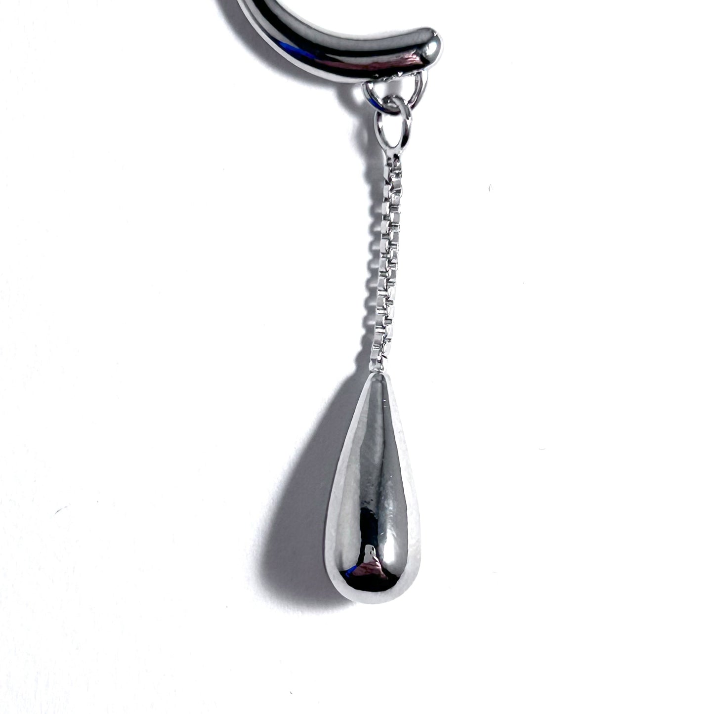 No Piercing Ear Cuff with Teardrop in Silver
