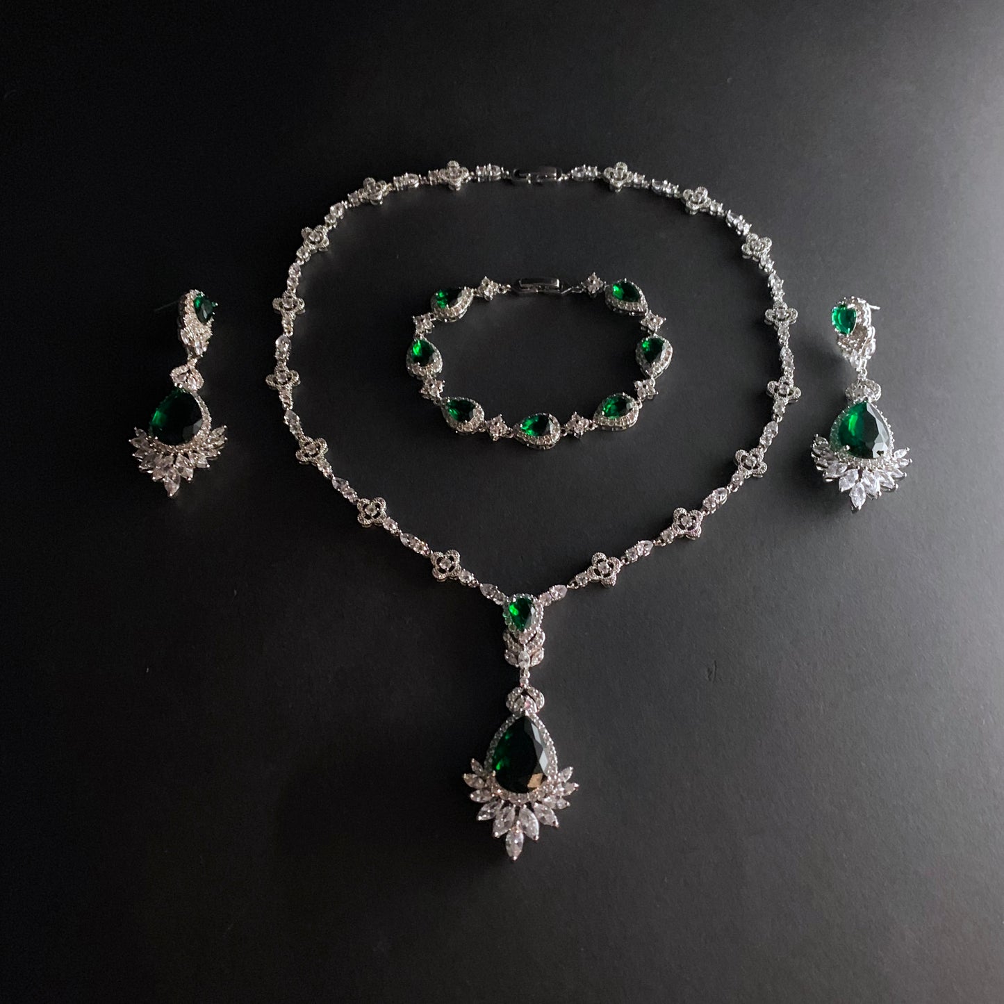 Emerald Teardrop Tennis Bracelet