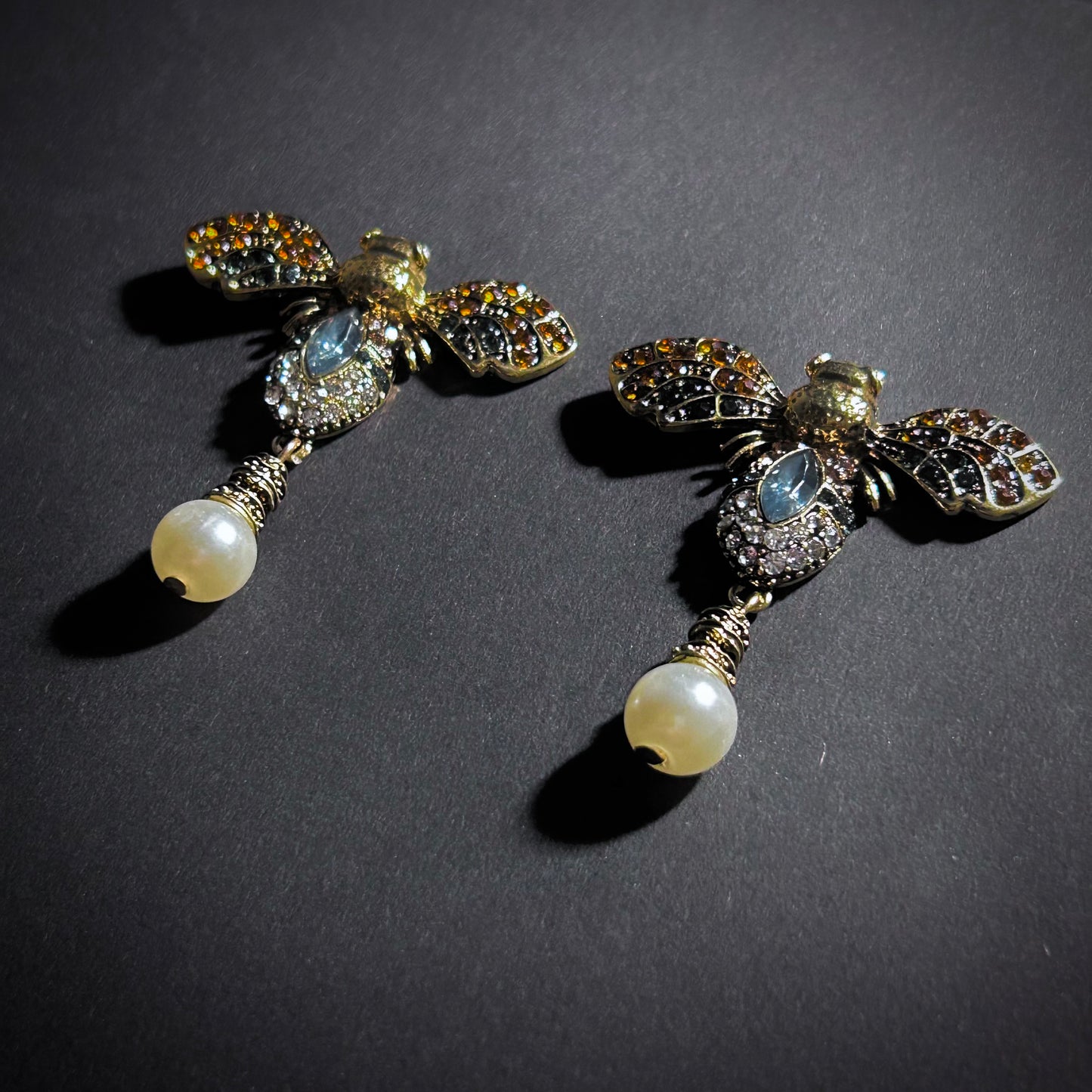 Art Nouveau Bee Antiqued Gold Rhinestone & Pearl Earrings in Amber & Grey