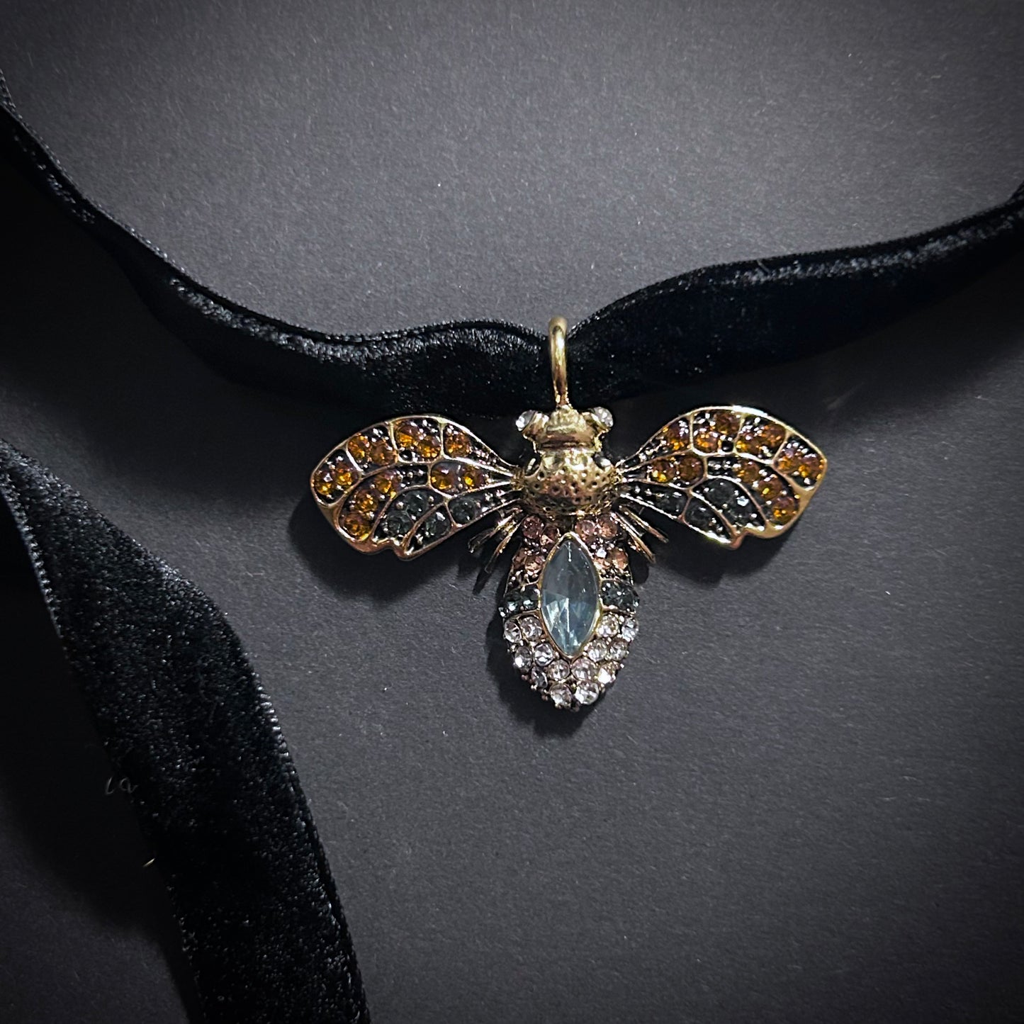 Art Nouveau Velvet Ribbon & Bee Antiqued Gold Rhinestone Choker Necklace in Amber & Grey