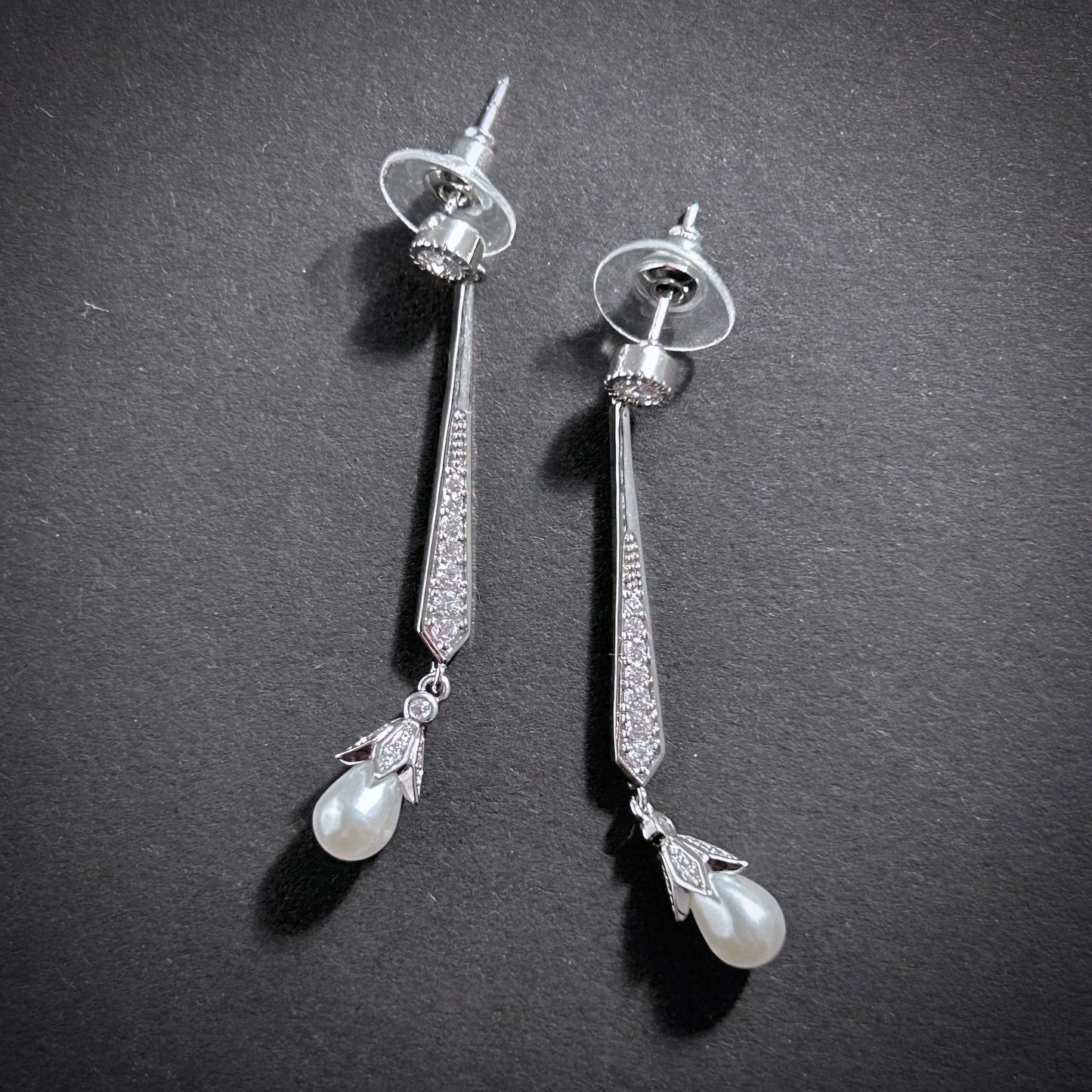 Pearl, Rhinestone & Silver Back Drop Necklace Jewelry Set