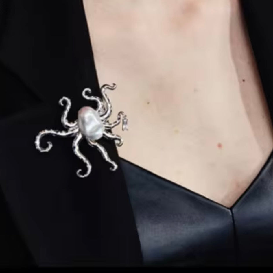 Octopus & Baroque Pearl Silver Brooch