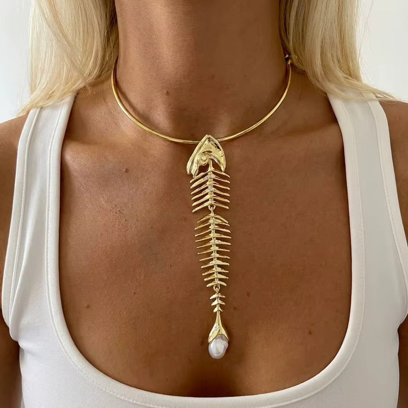 Fishbone & Baroque Pearl Statement Necklace in Gold