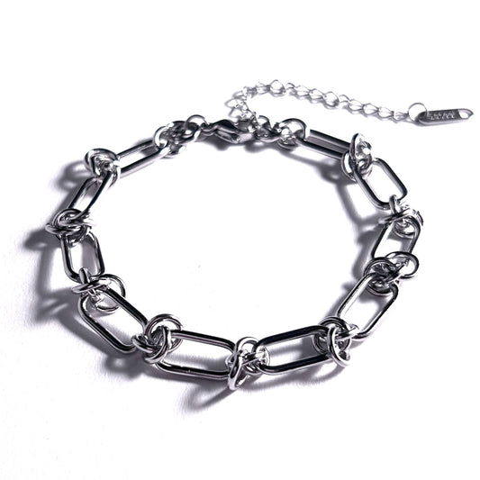 Knot Chain Bracelet in Silver