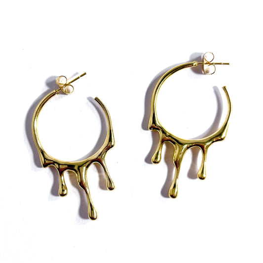 Dripping Metal Hoop Earrings in Gold
