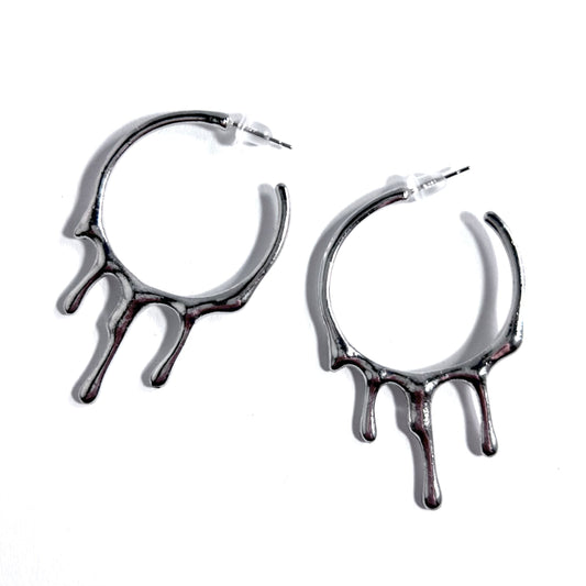 Dripping Metal Hoop Earrings in Silver