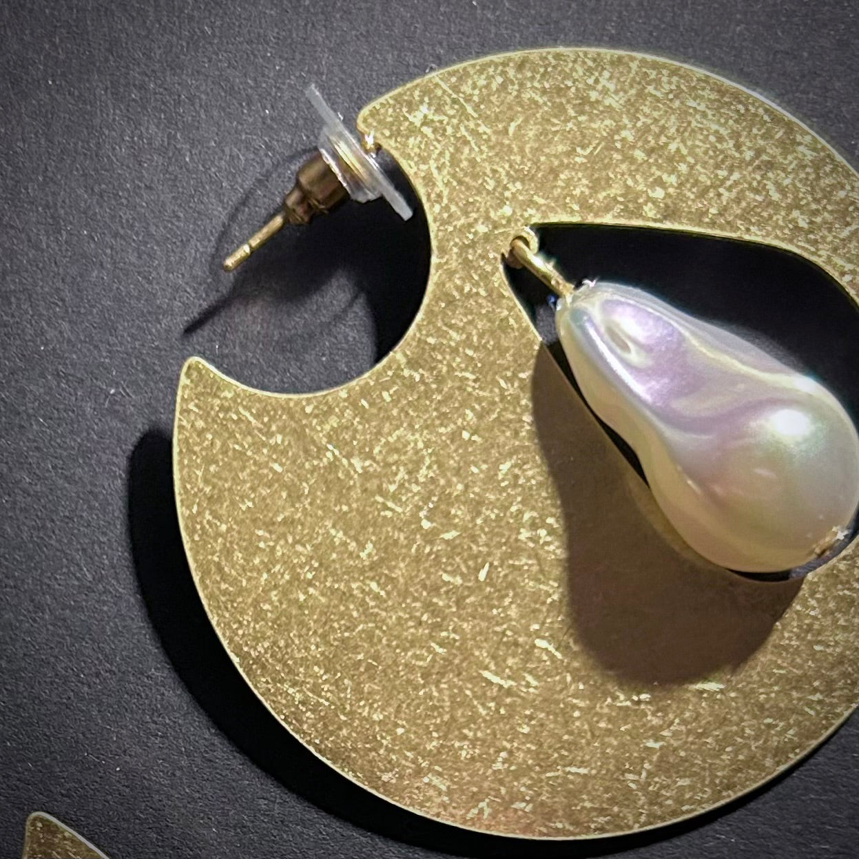 Gold Solid Circle & White Teardrop Baroque Pearl Earrings