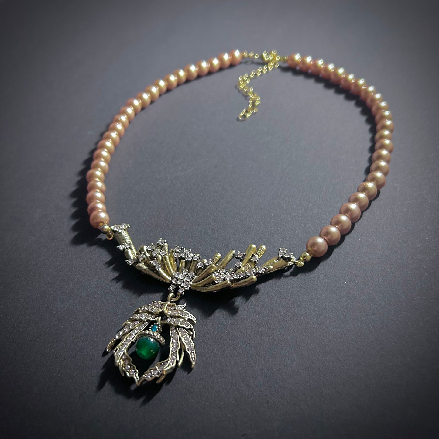 Art Nouveau Gold & Emerald Green Rhinestone Leaf Beige Pearl Necklace