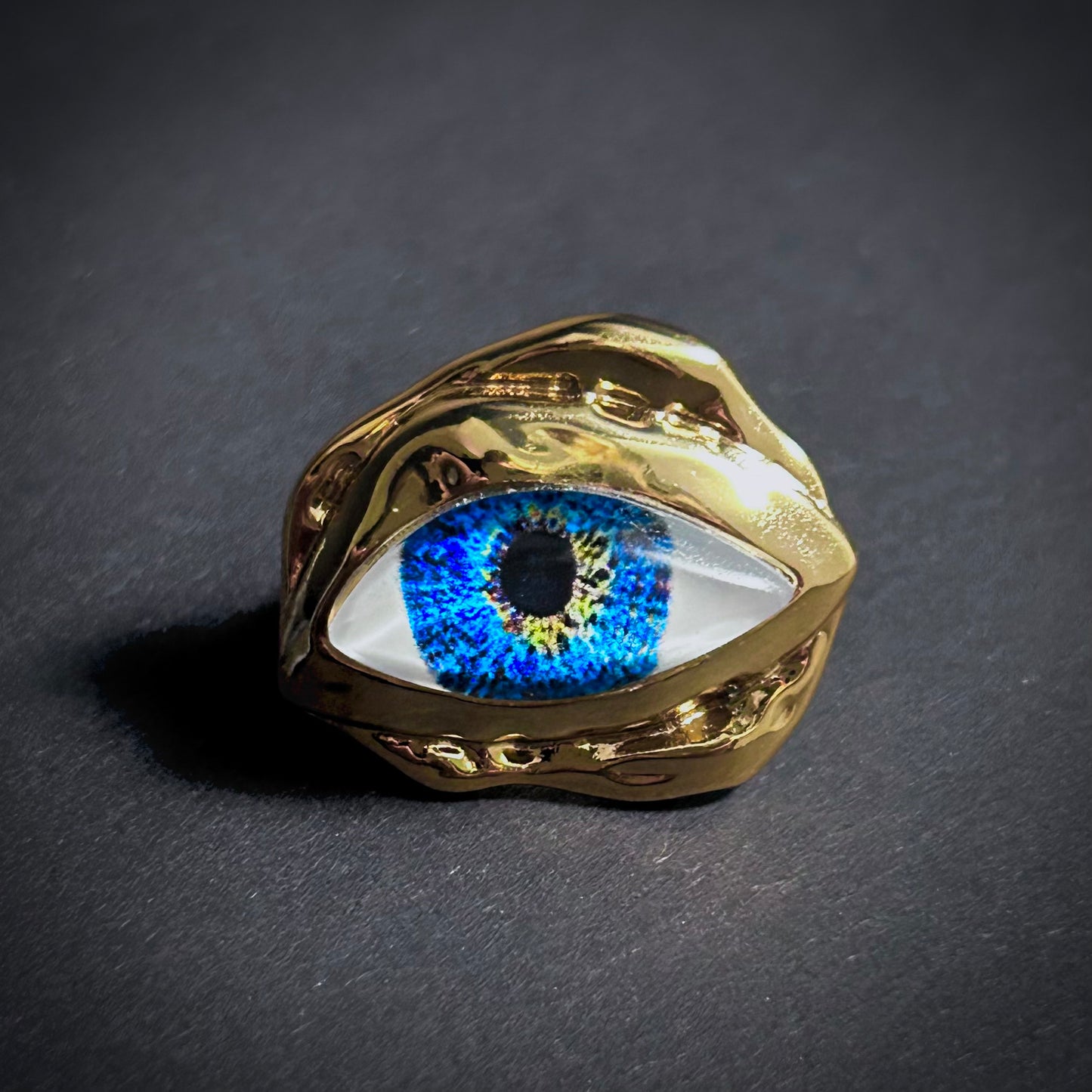 Blue Eye Gold Irregular Adjustable Ring