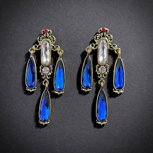 Art Nouveau Three Sapphire Teardrops Chandelier Earrings in Gold