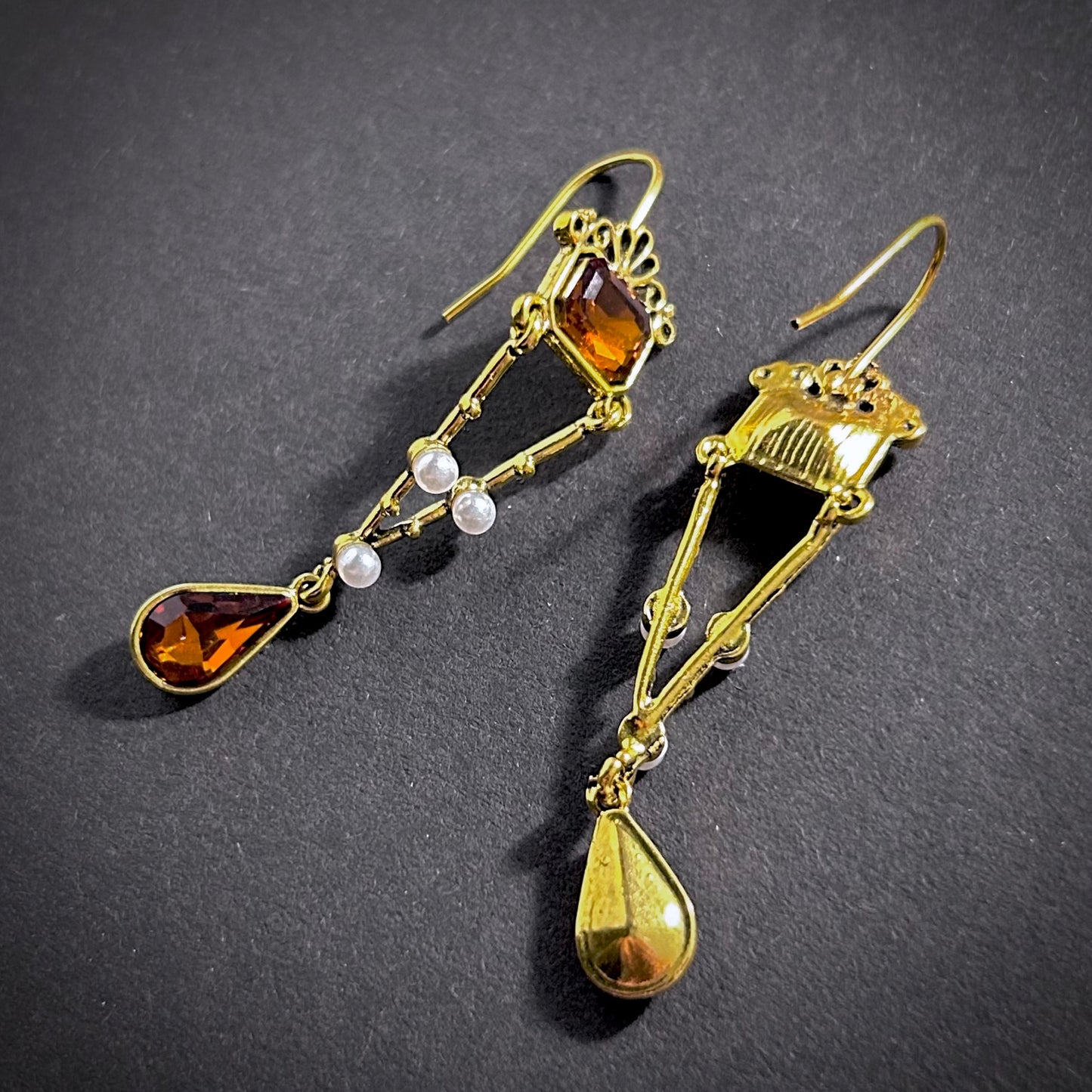 Art Nouveau Amber Brown Rhinestone & White Pearl Gold Earrings