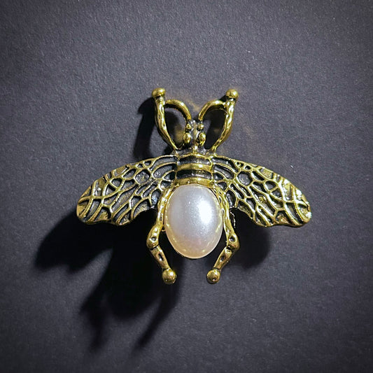 Bee Pearl & Antiqued Gold Brooch
