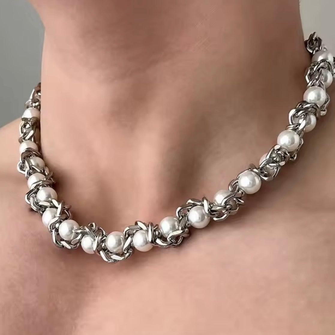 Intertwined White Pearl & Silver Chain Necklace