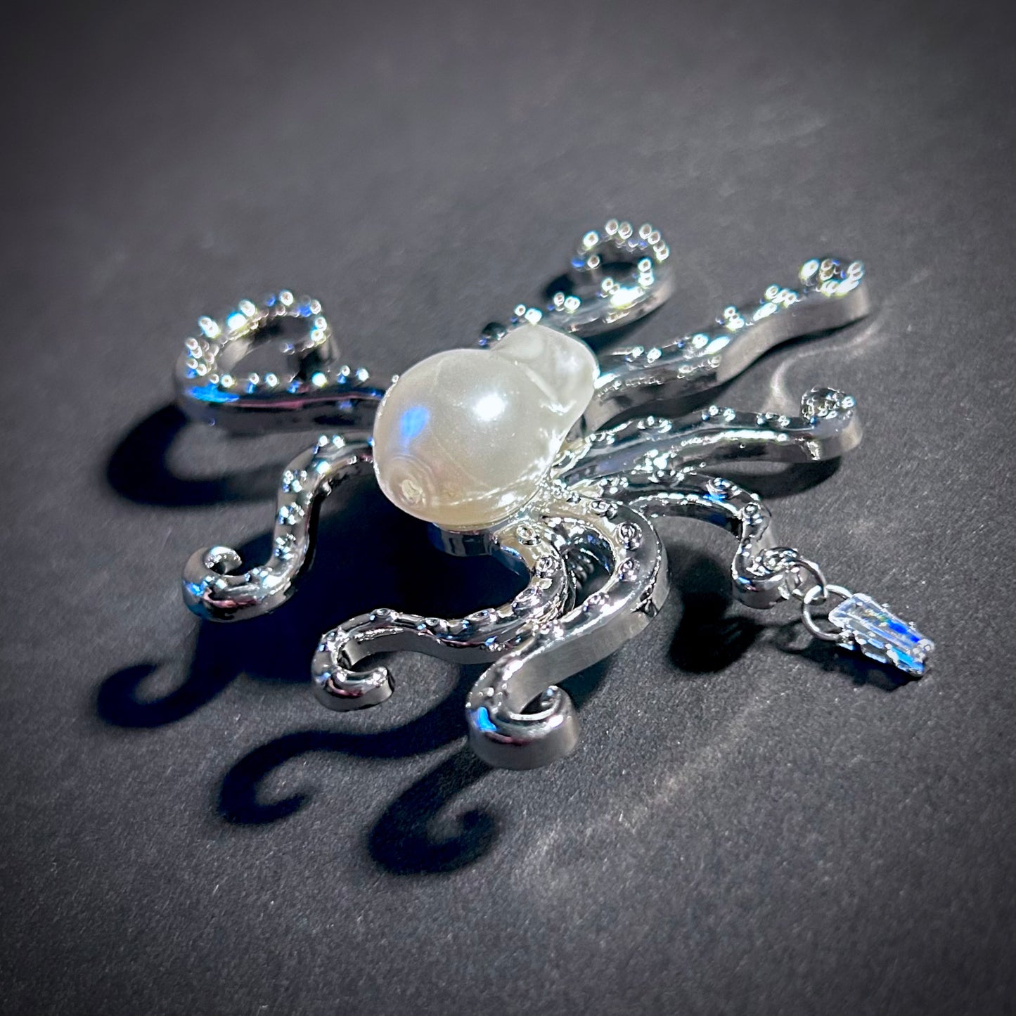 Octopus & Baroque Pearl Silver Brooch