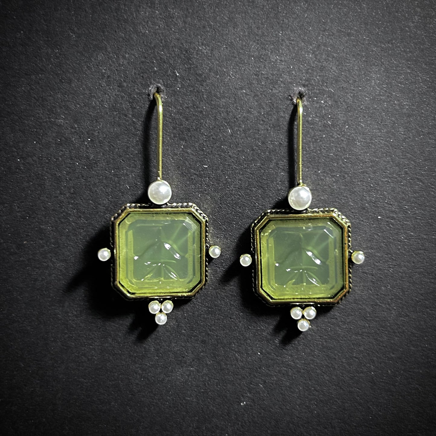 Art Nouveau Etched Green Stone and White Pearl Gold Earrings