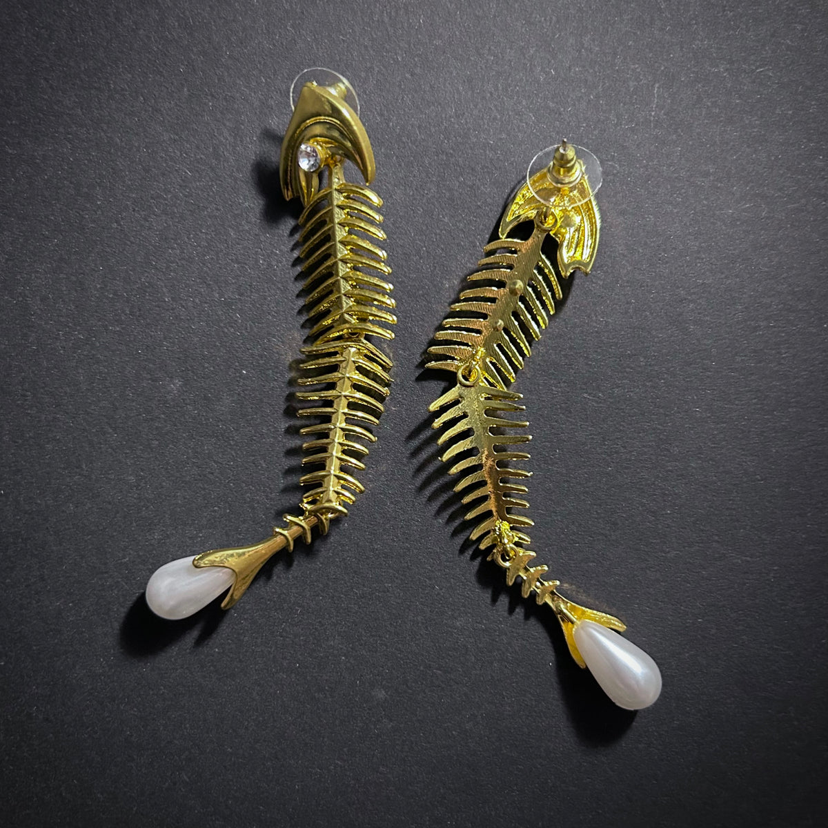 Fishbone & Baroque Pearl Statement Earrings in Gold