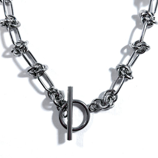 Knot Chain Tuggle Necklace in Silver