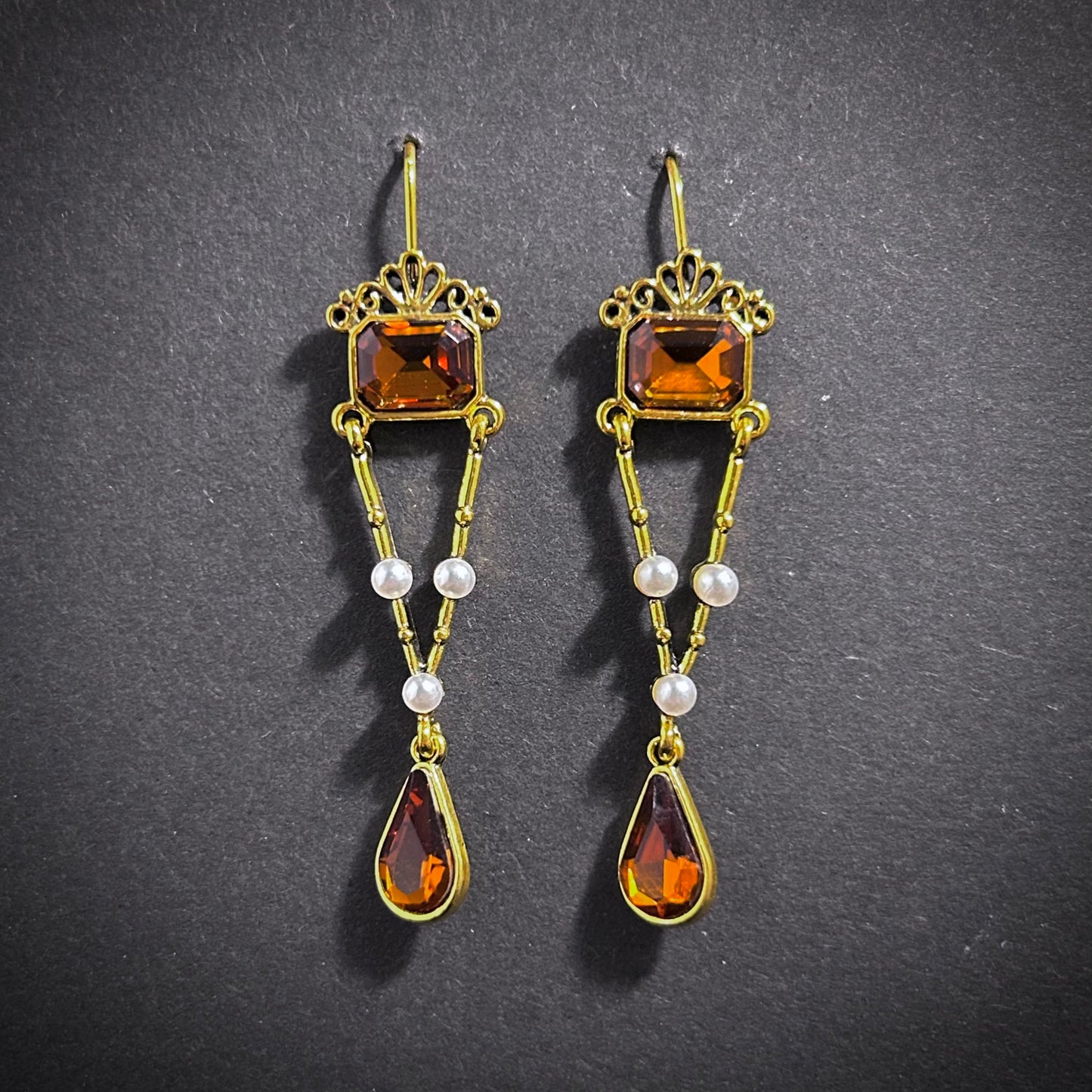 Art Nouveau Amber Brown Rhinestone & White Pearl Gold Earrings