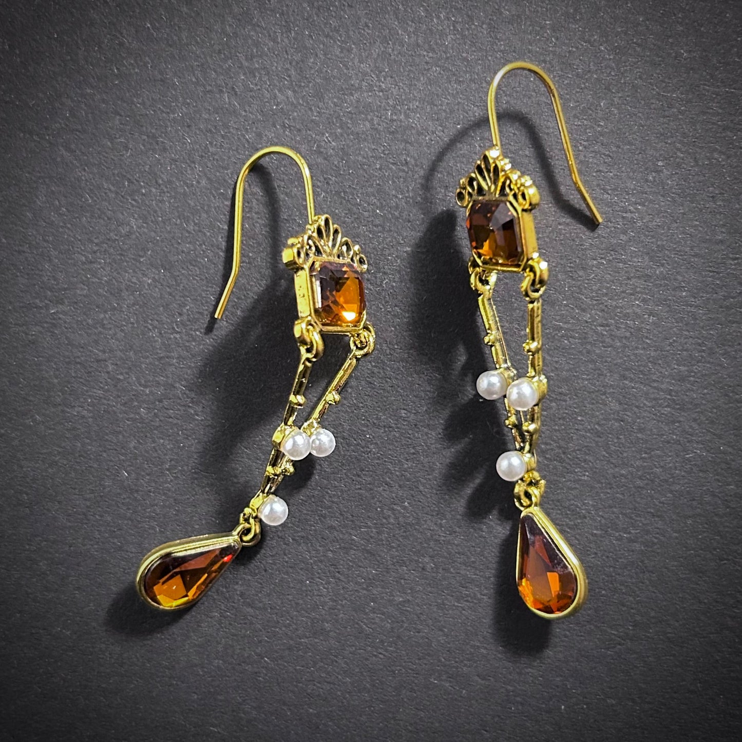Art Nouveau Amber Brown Rhinestone & White Pearl Gold Earrings