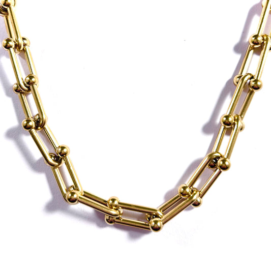 U-Link Chain Necklace in Gold