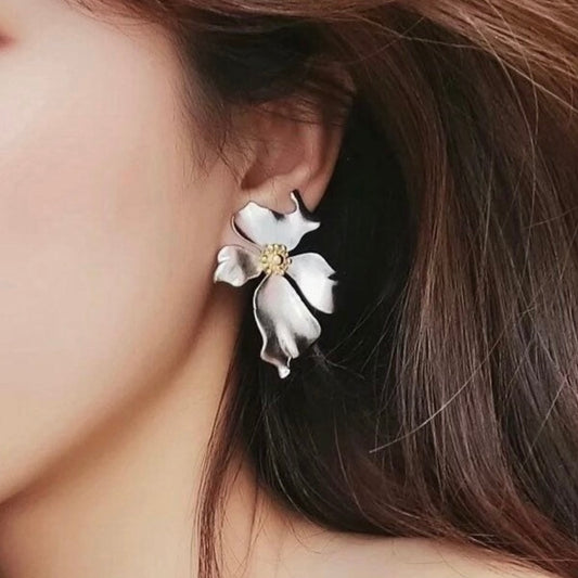 Flower Mixed Metal Earrings in Gold & Pearlescent Silver