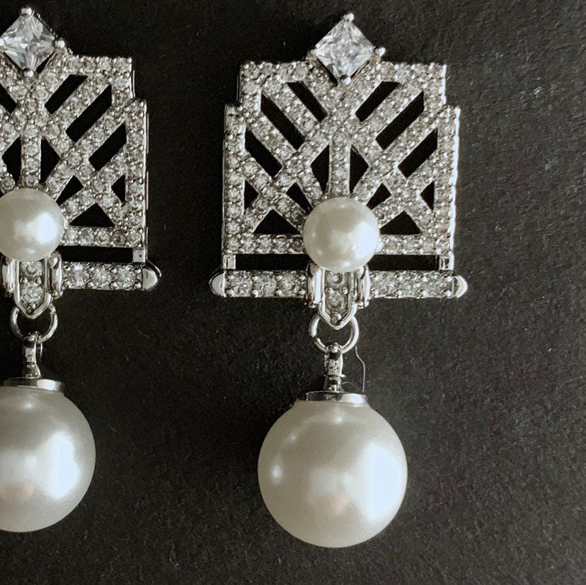 Art Deco Pearl Stud Earrings