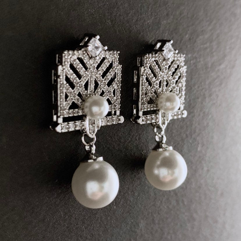 Art Deco Pearl Stud Earrings