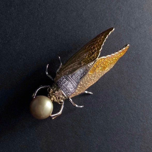 Cicada Enamel & Golden Pearl Mixed Metal Brooch