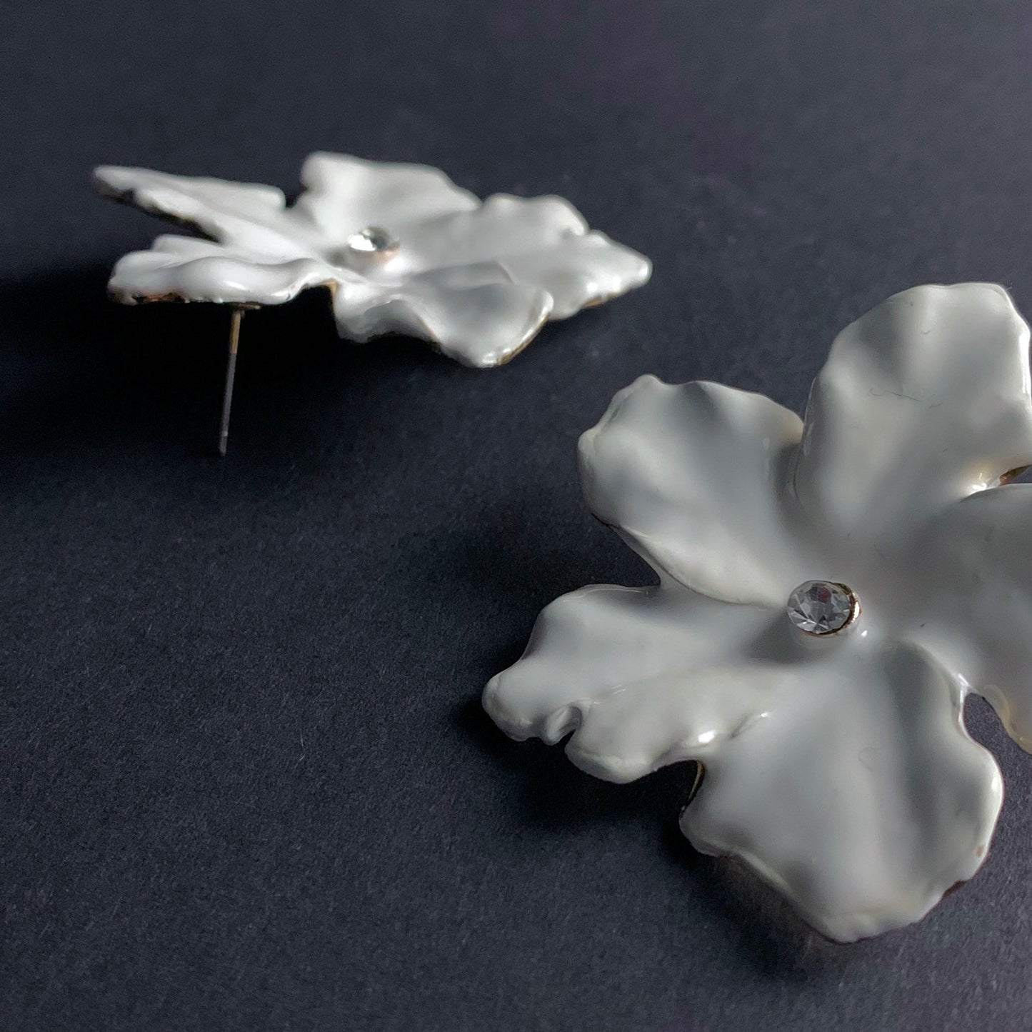 Flower Enameled Earrings in White & Gold