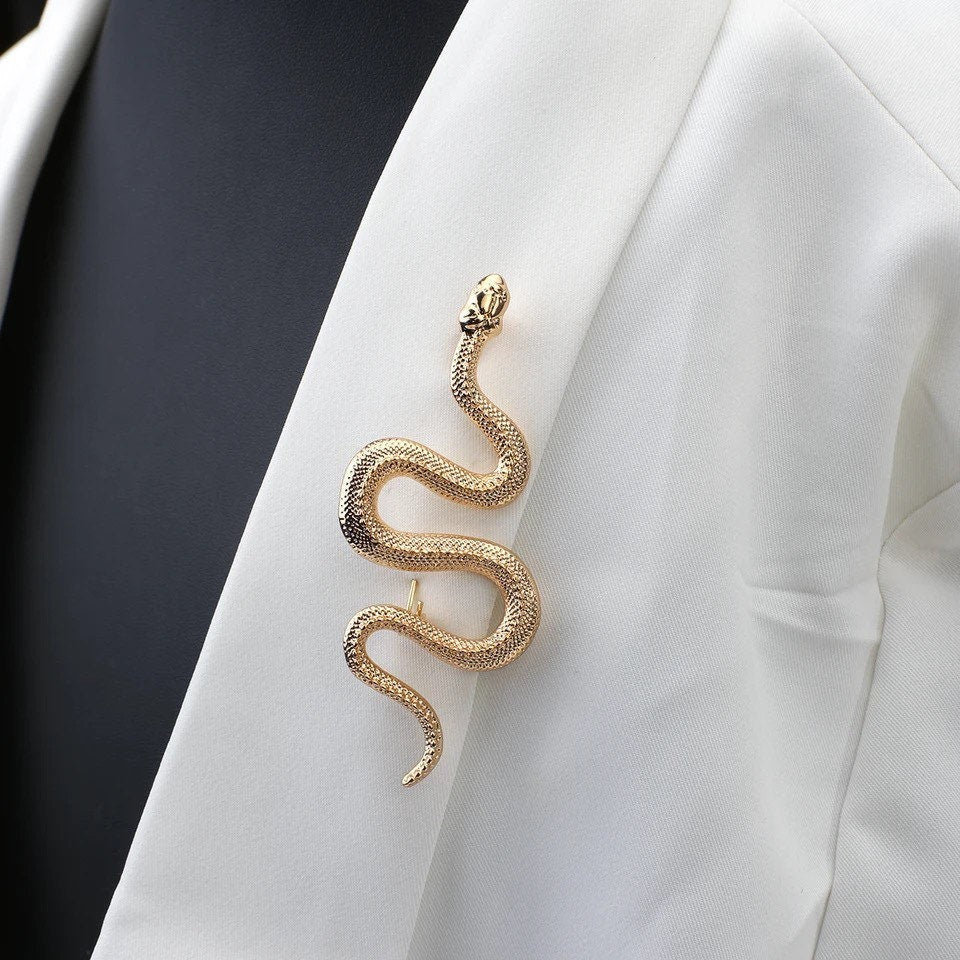 Clean & Simple Slithering Snake Brooch in Gold