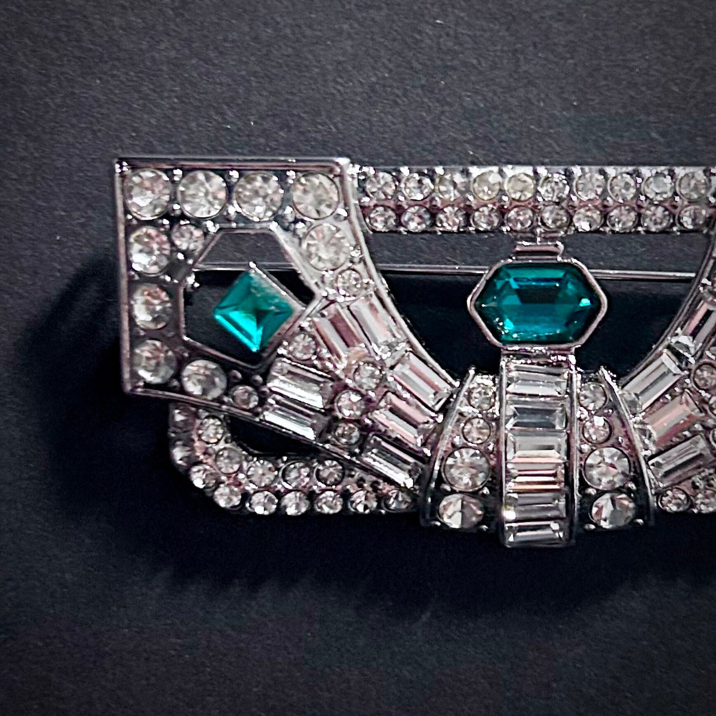 Art Deco Silver Brooch with Emerald & Clear Rhinestones