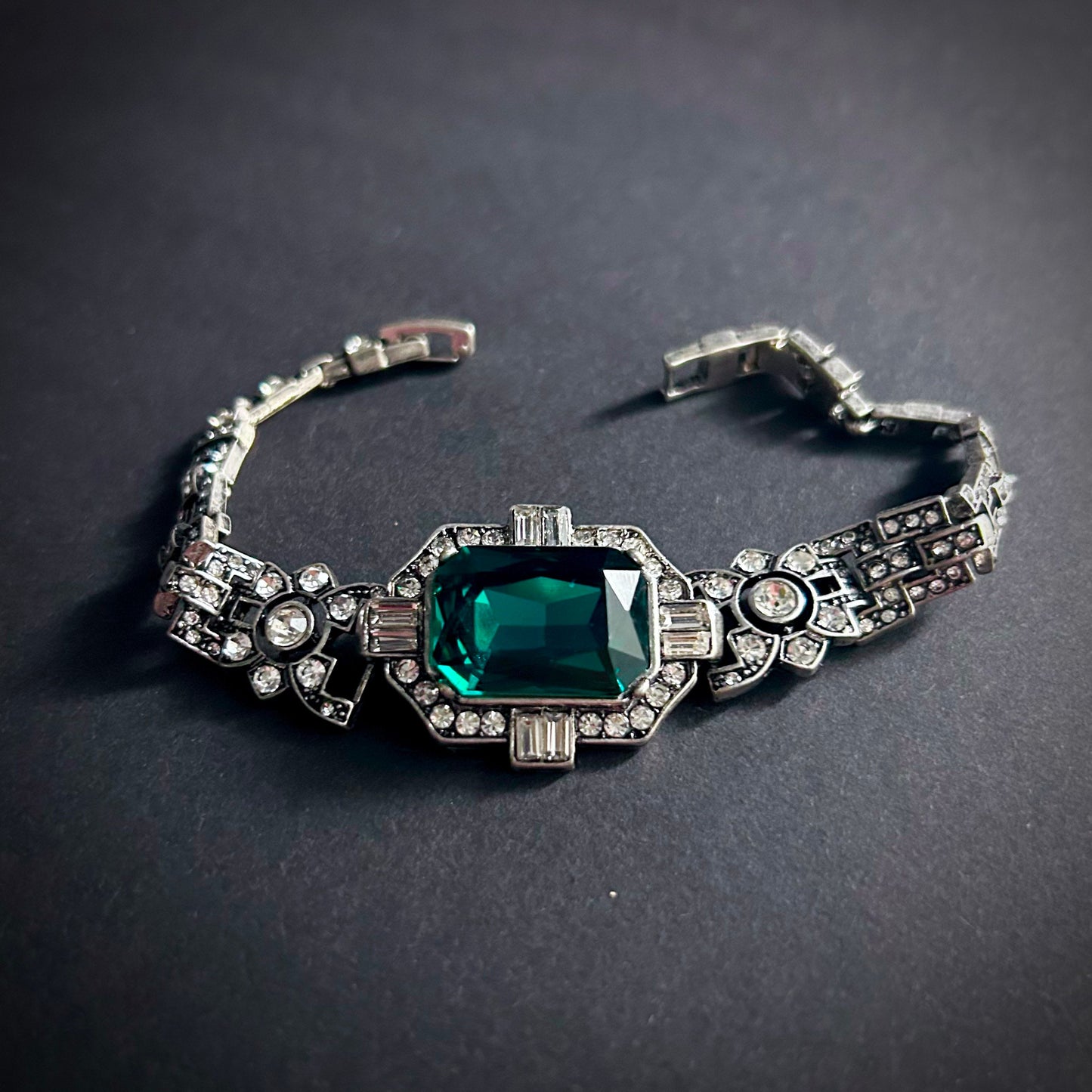 Art Deco Jewerly Set in Silver & Large Emerald Rectangle Crystals