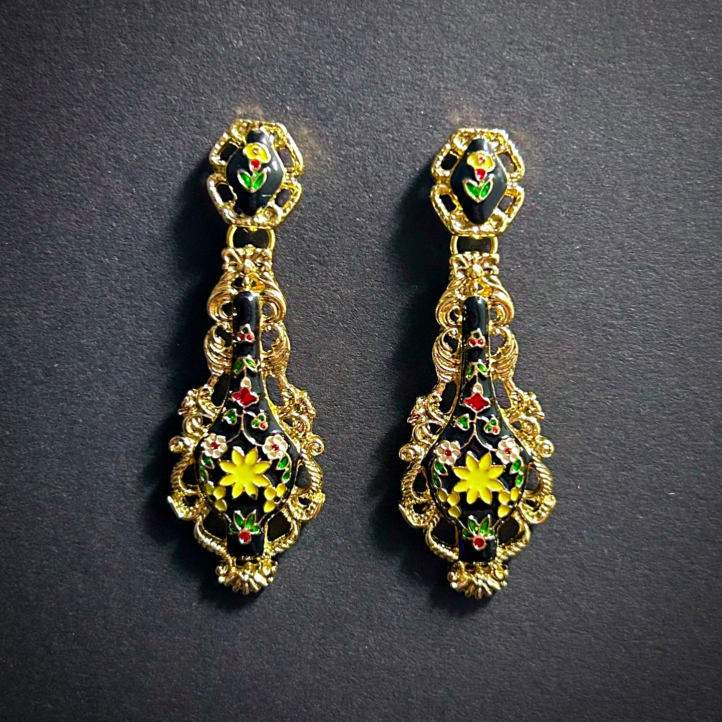 Art Nouveau Black & Gold Enameled Flower Pattern Earrings