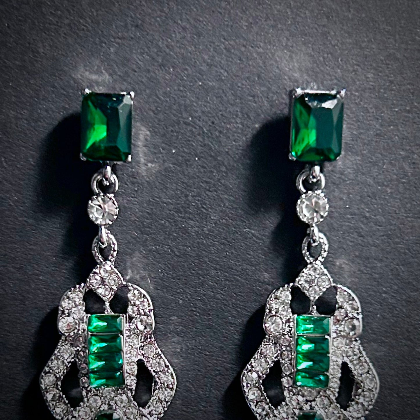 Art Deco Emerald & Antique Silver Dangle Earrings