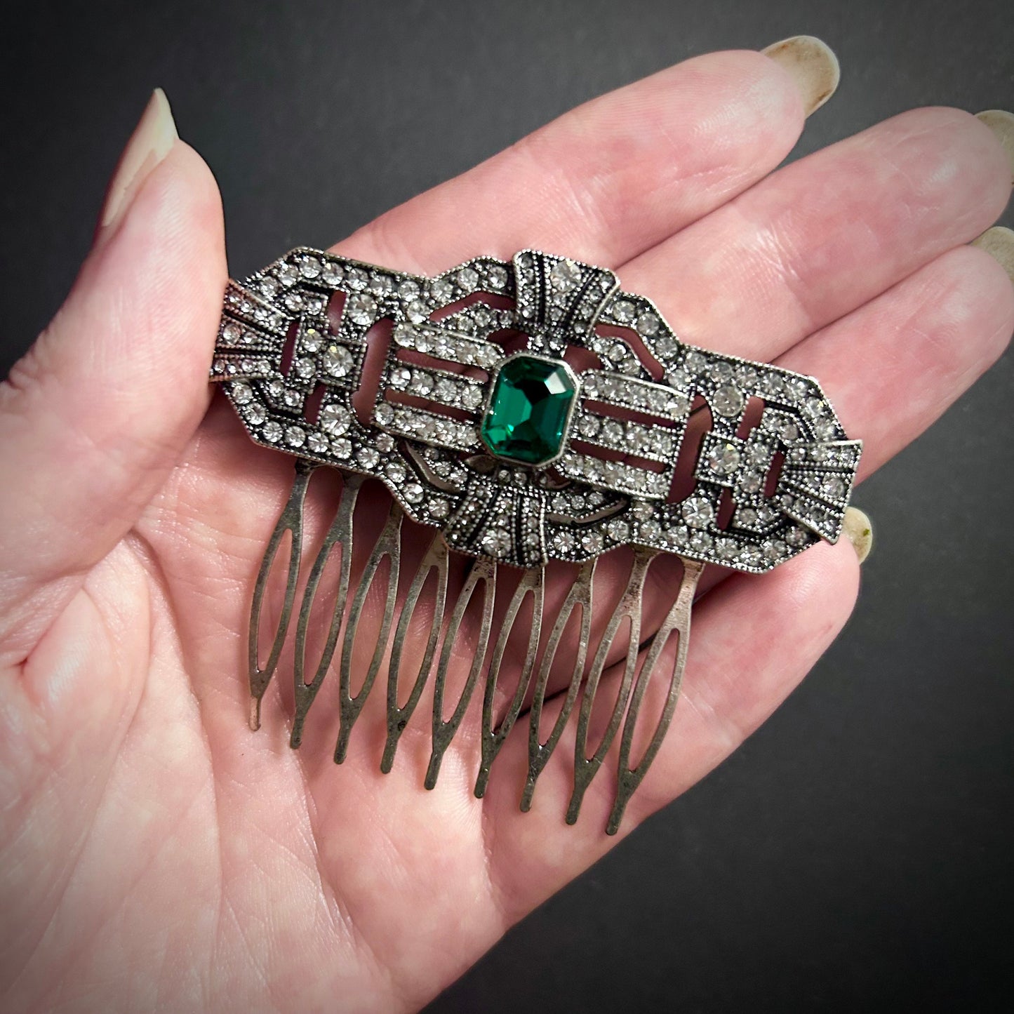 Art Deco Emerald & Antique Silver Decorative Hair Comb