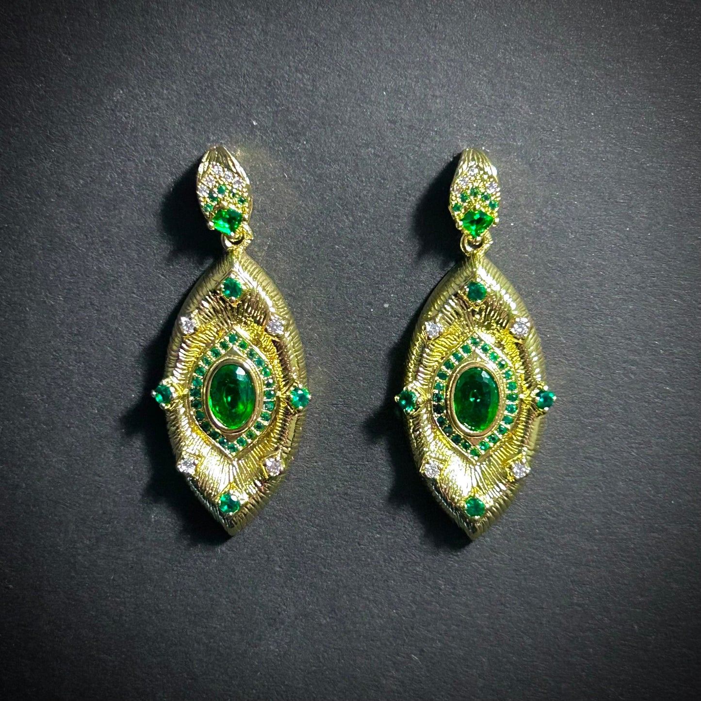 Etched Gold & Emerald Rhinestone Jewelry Set