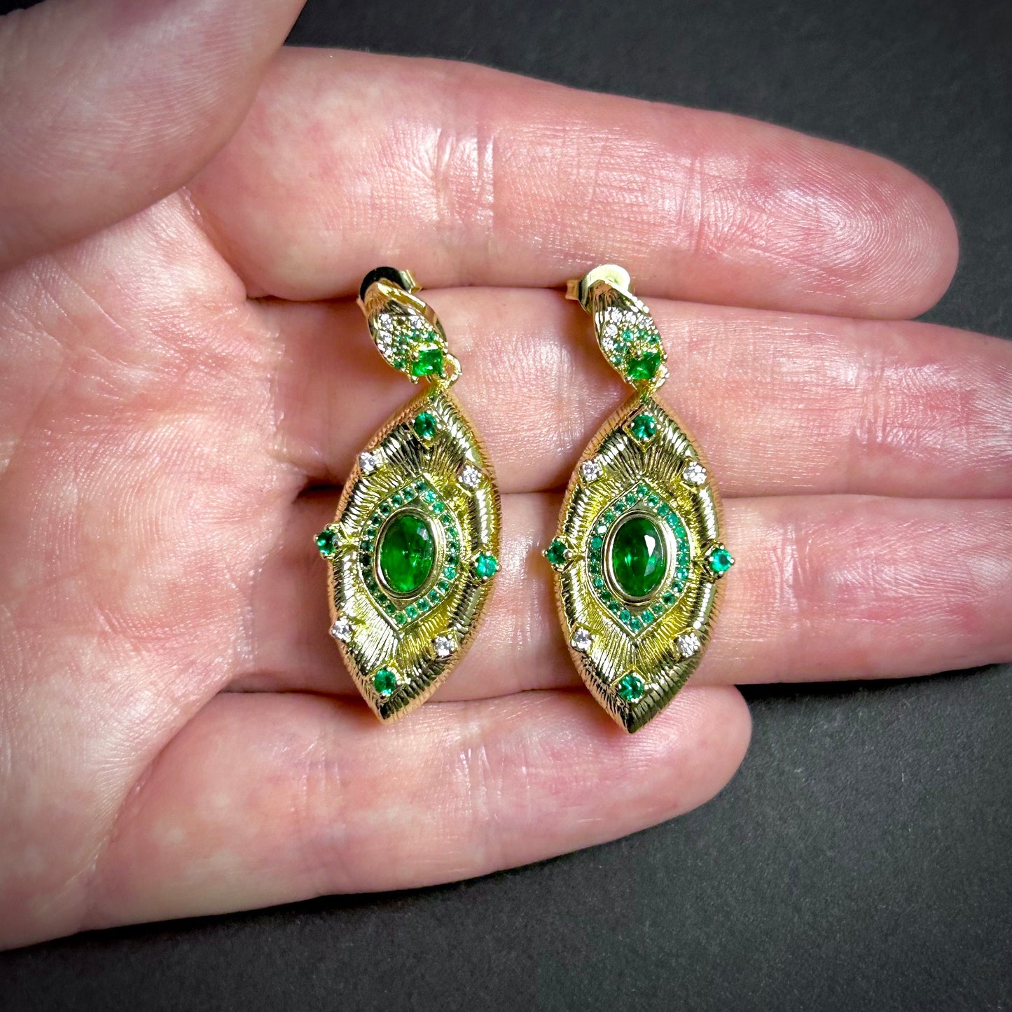 Etched Gold & Emerald Rhinestone Jewelry Set