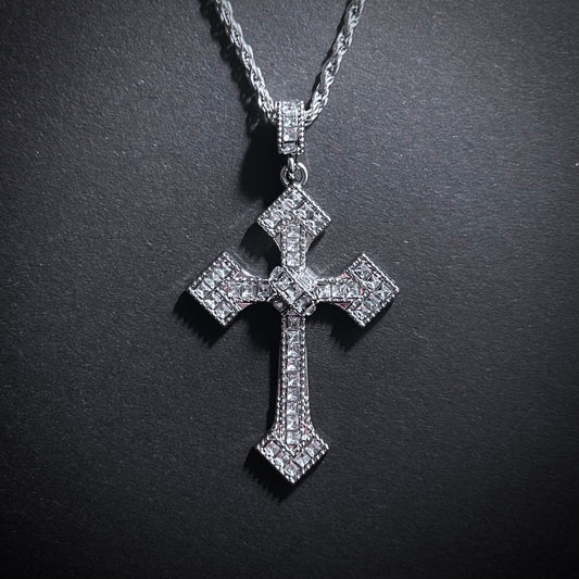 Crucifix Clear Rhinestone Pendant Necklace in Silver