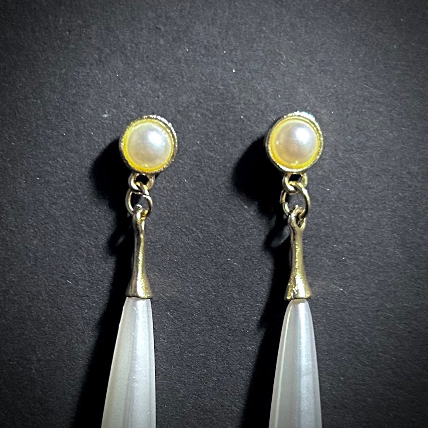 Very Long Teardrop Pearl Earrings in White & Gold