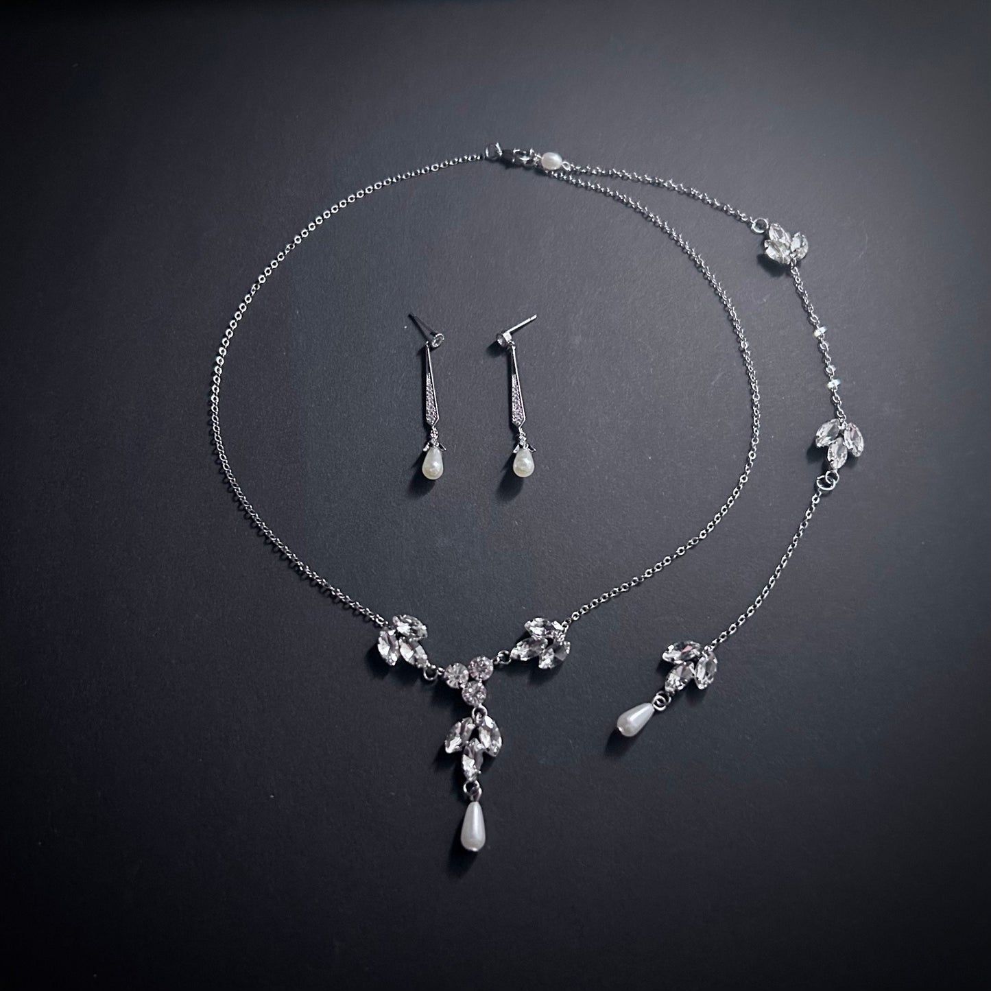 Pearl, Rhinestone & Silver Back Drop Necklace Jewelry Set